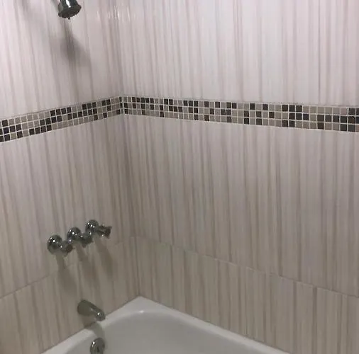 Chaudhry House Montego Bays- 2nd Floor 4* Montego Bay