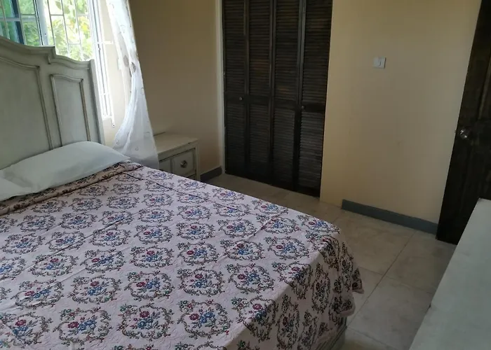 Chaudhry House Montego Bays- 2nd Floor Montego Bay