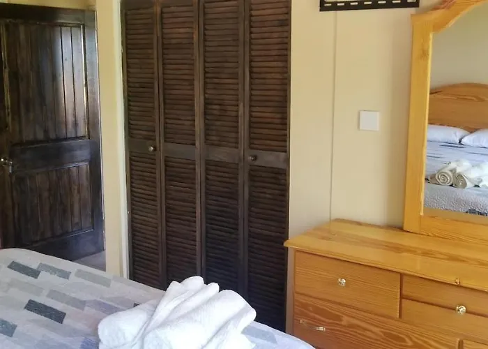 Chaudhry House Montego Bays- 2nd Floor 4*
