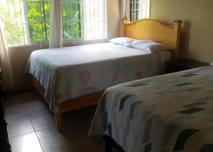 Chaudhry House Montego Bays- 2nd Floor 4* Montego Bay