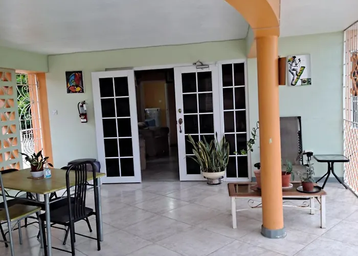 Chaudhry House Montego Bays- 2nd Floor Montego Bay